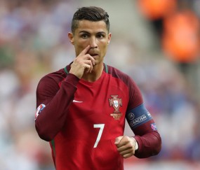 2026世界杯比分-澳大利亚队世预赛，进攻狂潮下的豪赌与命运交响